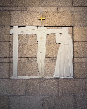Naturstein · Kirche Maria Lourdes — Fritz Metzger