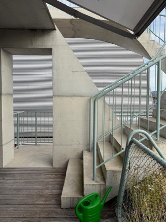 Treppenhäuser, Handläufe aus Beton, Metall · Office and Commercial Building Binzstrasse — EM2N