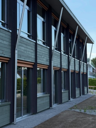 Fassaden, Fenster aus Holz, Metall · Atelierhäuser Horgen Ebnet — Neff Neumann Architekten