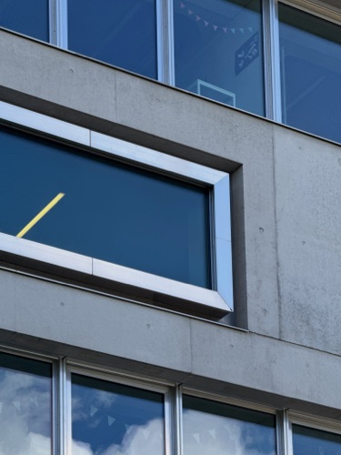 Fassaden, Fenster aus Beton, Metall · Campus Moos — E2A