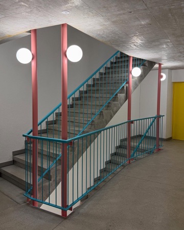 Treppenhäuser, Handläufe aus Beton, Metall · Siedlung Buchwiesen — BS+EMI Architektenpartner