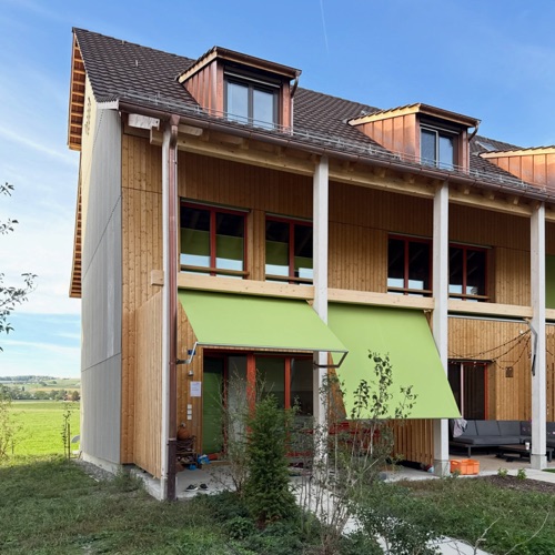 Fassaden aus Holz · Wohnüberbauung Hofwisen — Baumberger Stegmeier Architektur