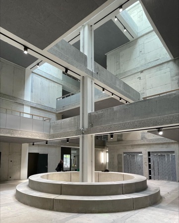 Handläufe, Stützen aus Beton, Metall · Gewerbe und Büro Buckhauserstrasse 40 — Oxid Architektur