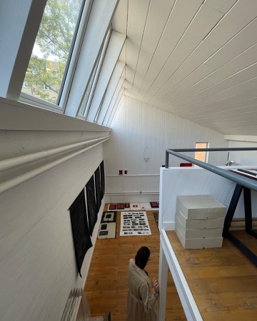 Handläufe, Oberlichter aus Holz, Glas · Atelierhaus, Baugenossenschaft Maler und Bildhauer Zürich — Ernst Gisel