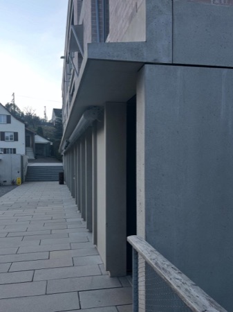 Fassaden, Handläufe aus Beton, Holz · Anders Wohnen im Alter Winkelhalden — op-arch
