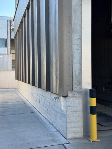 Fassaden aus Beton, Holz · Werkhof Tiefbauamt Kanton Zürich — Malte Kloes Architekten