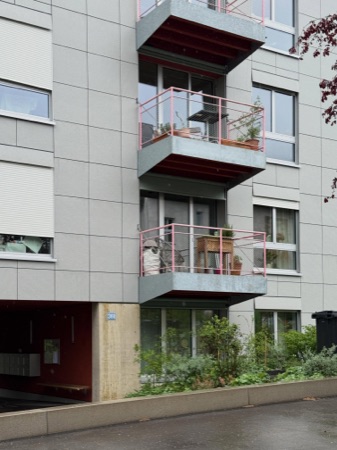 Fassaden, Fenster aus Beton, Metall · Triemli 4 — toblergmür Architekten