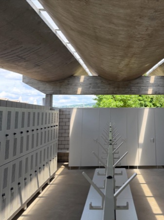 Decken, Vordächer aus Beton, Metall · Seebad Kilchberg — Hornberger Architekten