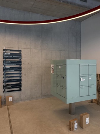 Eingänge aus Beton, Metall · Office and Commercial Building Binzstrasse — EM2N