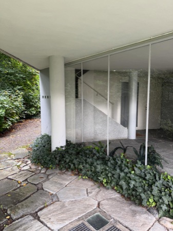 Eingänge, Stützen aus Glas, Naturstein · Atelier Doldertal — Alfred & Emil Roth / Marcel Breuer