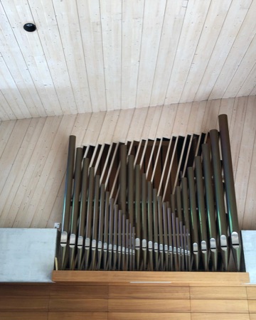 Decken aus Holz, Metall · Friedhof Eichbühl — Hans & Annemarie Hubacher / Peter Issler
