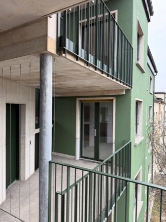 Türen, Handläufe aus Beton, Metall · Mehrfamilienhaus Imfeldstrasse 5 und 7 — Huggenbergerfries Architekten