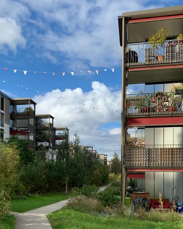 Fassaden, Handläufe aus Metall, Verputz · Entlisberg — Meier Hug Architekten