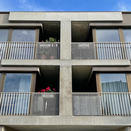 Fassaden, Fenster aus Beton, Metall · Wohnsiedlung Riedgraben — Blättler Dafflon Architekten