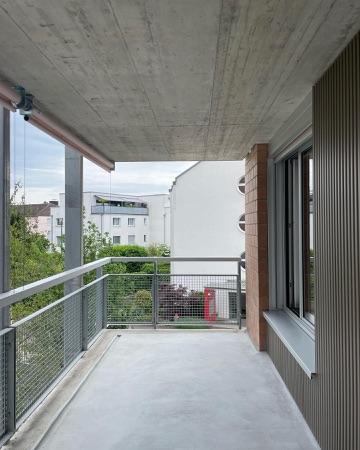 Handläufe, Balkone aus Beton, Metall · Wohnsiedlung Birchstrasse — Enzmann Fischer Partner