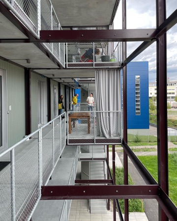 Fassaden, Handläufe aus Metall, Glas · Hobelwerk, Haus E — Ramser Schmid Architekten