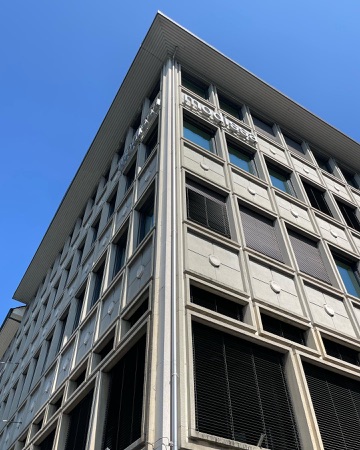 Fassaden, Fenster aus Metall, Glas · Geschäftshaus Modissa — Karl Egender / Wilhelm Müller