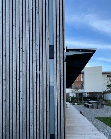 Fassaden, Vordächer aus Holz, Metall · Wohnhaus Trüb — op-arch