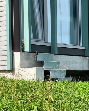 Fenster aus Beton, Metall · Wohnsiedlung Kuppe, Quartier Trift — Esch Sintzel Architekten