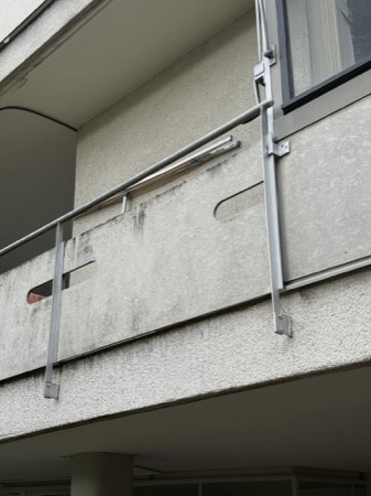 Handläufe, Balkone aus Beton, Metall · Atelier Doldertal — Alfred & Emil Roth / Marcel Breuer