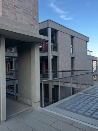 Fassaden, Handläufe aus Beton, Metall · Anders Wohnen im Alter Winkelhalden — op-arch