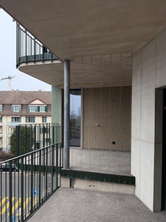 Handläufe, Balkone aus Beton, Metall · Mehrfamilienhaus Imfeldstrasse 5 und 7 — Huggenbergerfries Architekten