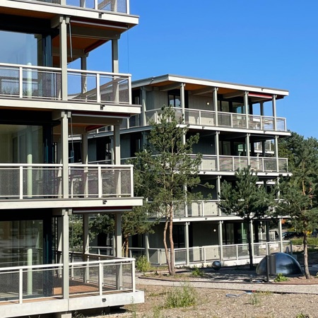 Fassaden, Handläufe aus Beton, Holz · Wohnsiedlung Asylstrasse — Fischer Architekten