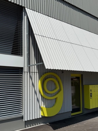 Fassaden, Türen aus Metall, Glas · Zwhatt, Längsbau (Suffizienzprojekt) — Lütjens Padmanabhan Architekt*innen