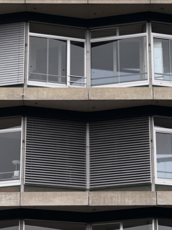 Fassaden, Fenster aus Beton, Metall · Umnutzung Felix Platter-Spital — Müller Sigrist Architekten