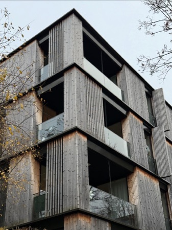 Fassaden, Balkone aus Holz, Metall · Escherpark, Apartment Buildings — E2A