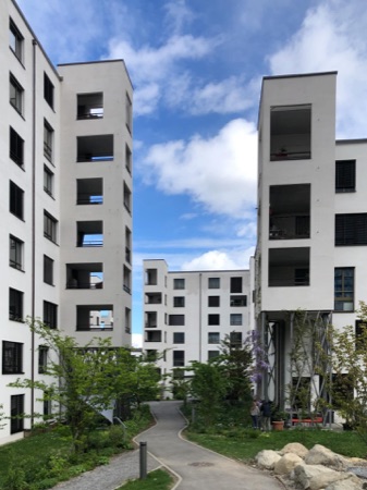 Fassaden, Balkone aus Metall, Verputz · Wohnsiedlung Triemli1 — Hauenstein La Roche Schedler